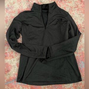 North face size m dark gray 3/4 zip sweater